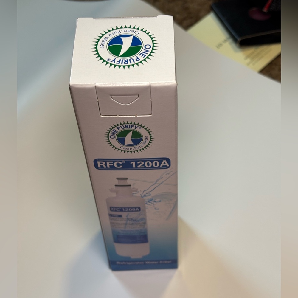One purify RFC 1200 A Refrigerator Replacement Filter.